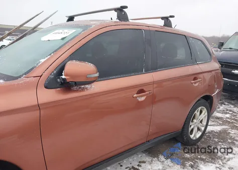 2014 Mitsubishi Outlander Se z USA, uszkodzony, nr VIN JA4AZ3A35EZ000481